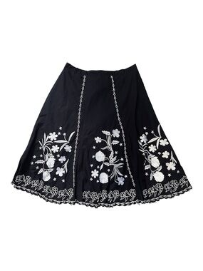 Tango Mango Black and White Floral Skirt